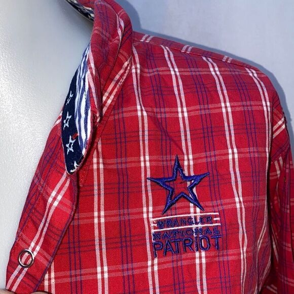 Wrangler National Patriot Red/White/Blue stars button pearl snap shirt - Picture 2 of 10